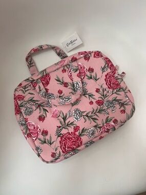 NWT Cath Kidston Two Part Wash Bag in Wind Rose